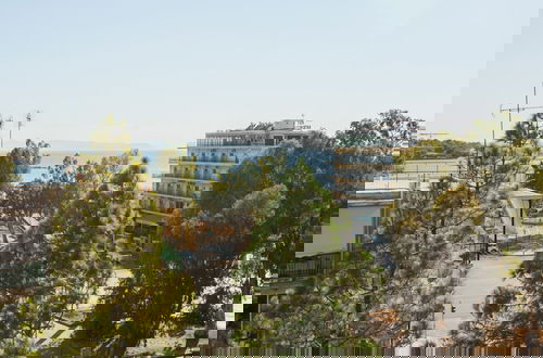 Foto 3 - 2bdr Athens Riviera Sea View Apartment by The Olon