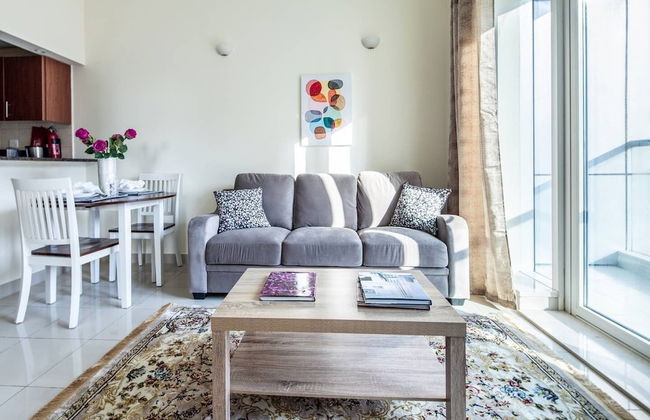 Lovely 1BR in Sports City With Golf Course Views! - Foto 8