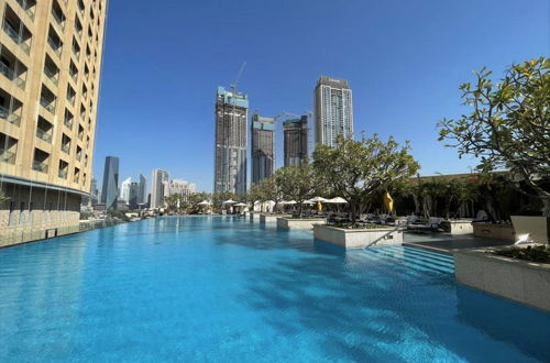 Photo 23 - Fashion Avenue Dubai Mall Residences - Studio with balcony