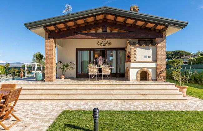 The Luxury Beach Villa - Photo 20