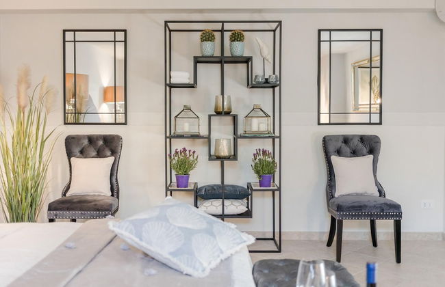 The Luxury Beach Villa - Photo 9