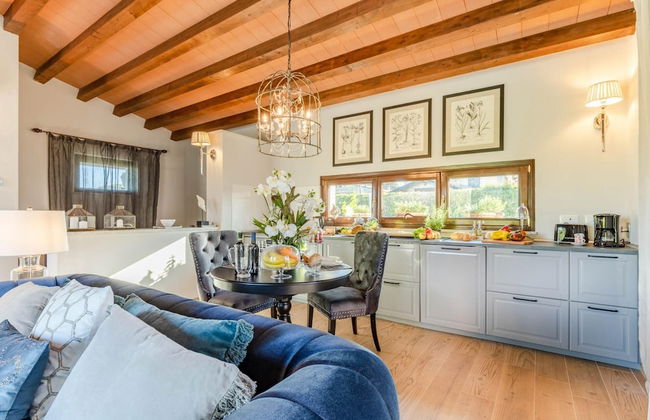 The Luxury Beach Villa - Photo 12