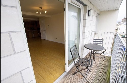 Photo 17 - Beautiful 3-bed Apartment in Gourock