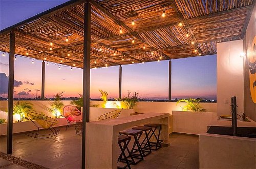 Foto 14 - El Peque o Private Condo Pool Rooftop Lounge