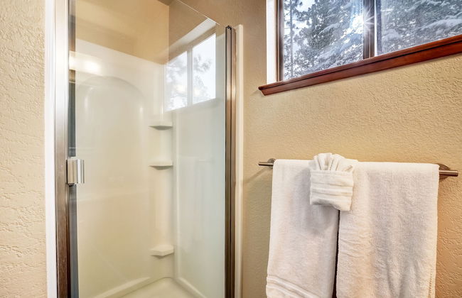 Cold Creek Chalet - Hot tub & Movie Room - Foto 20