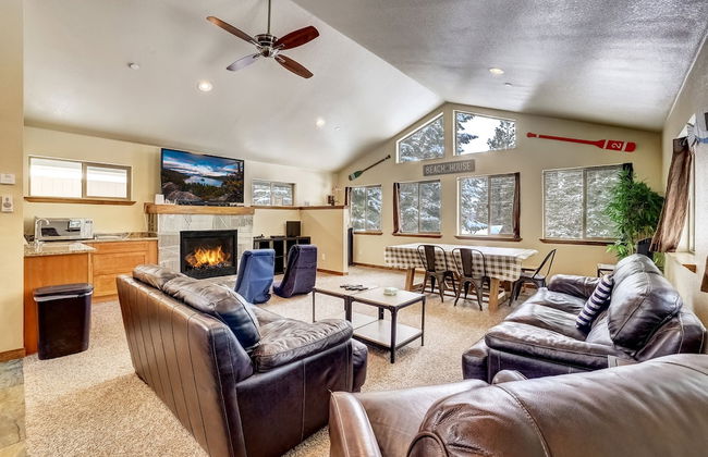 Cold Creek Chalet - Hot tub & Movie Room - Foto 17
