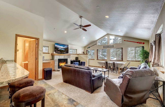 Cold Creek Chalet - Hot tub & Movie Room - Foto 16