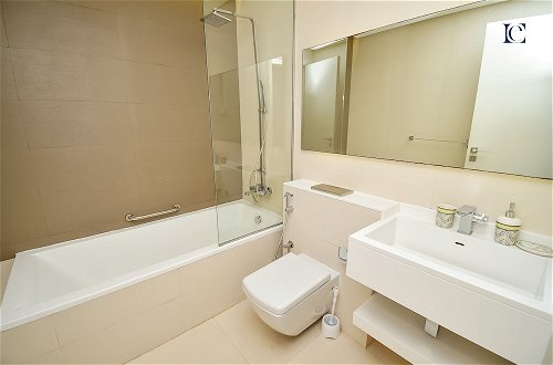 Foto 10 - VST - Spacious Furnished 1BR in Marina