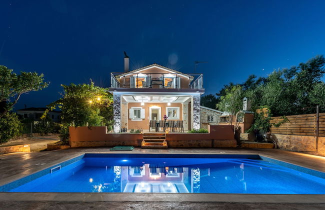 Villa Antonio - Photo 1