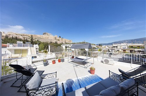 Photo 19 - Yourhome under Acropolis Roofdeck w.view