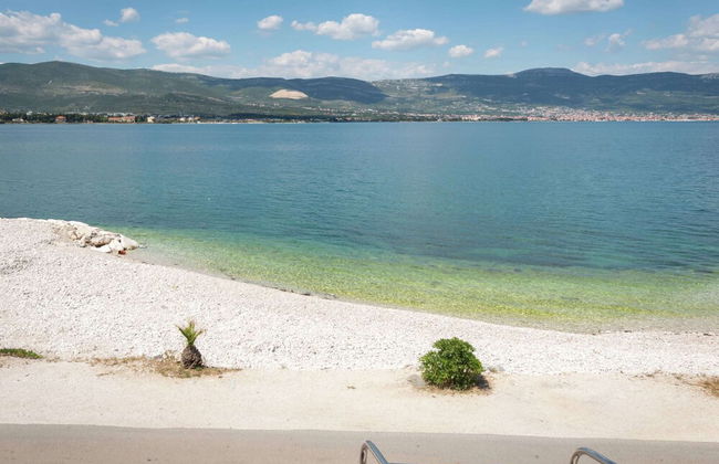 Luxurious Holiday Home in Arbanija with Hot Tub - Foto 33