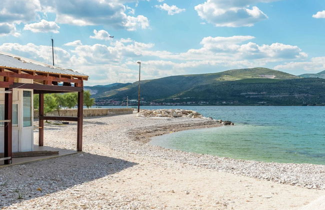 Luxurious Holiday Home in Arbanija with Hot Tub - Foto 34