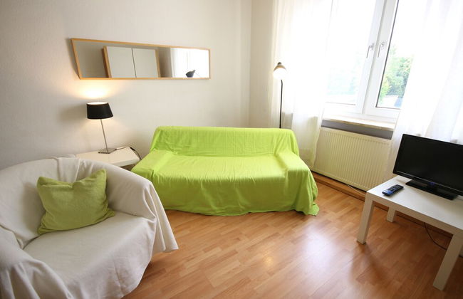 a-domo Apartments Oberhausen - Budget Apartments & Flats - short & longterm - single & grouptravel - Foto 8