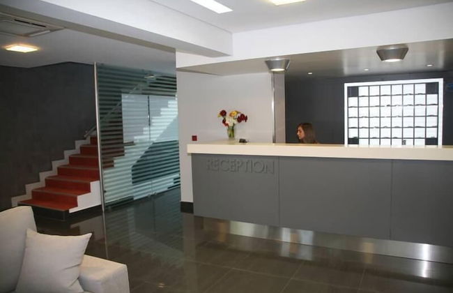 Hotel Des Roses - Photo 3
