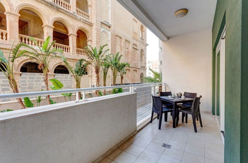 Foto 10 - Gorgeous Apartment With Terrace in Fort Cambridge, Pool