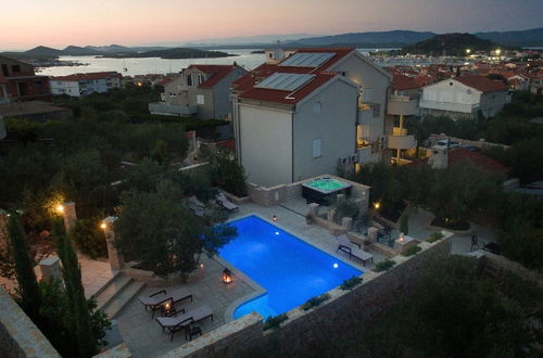 Photo 22 - Superb Apartment in Murter with Hot Tub