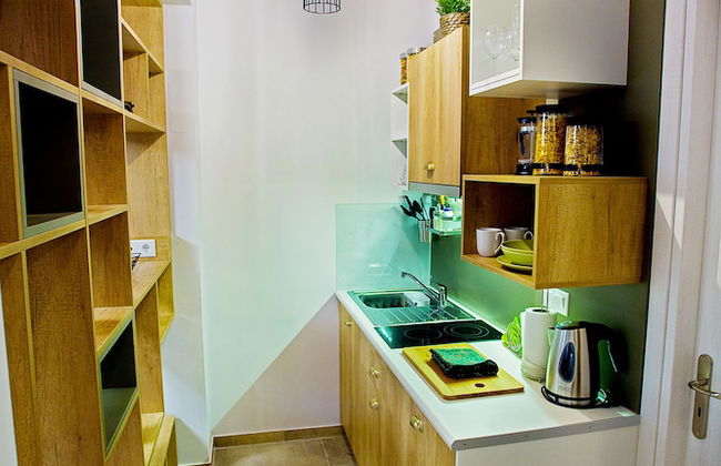 Emerald Suite - Photo 20