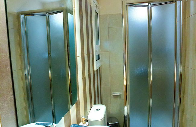 Emerald Suite - Photo 28