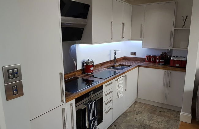 Direct Sea Views, Seafront Location & Free Parking - Foto 26