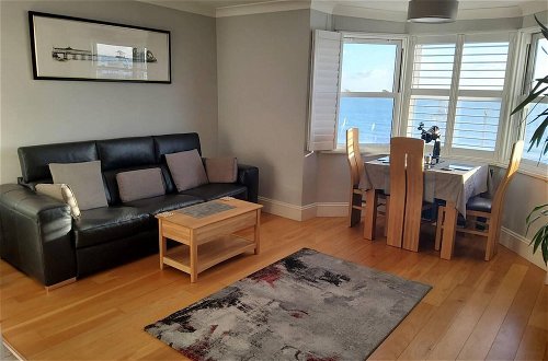 Photo 30 - Direct Sea Views, Seafront Location & Free Parking