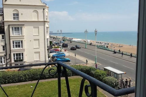 Foto 31 - Direct Sea Views, Seafront Location & Free Parking