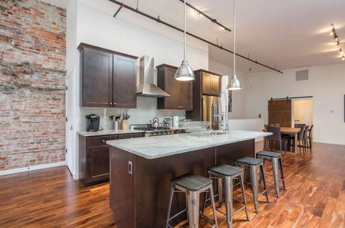 Photo 12 - PRISTINE 3 BR Million-Dollar Loft