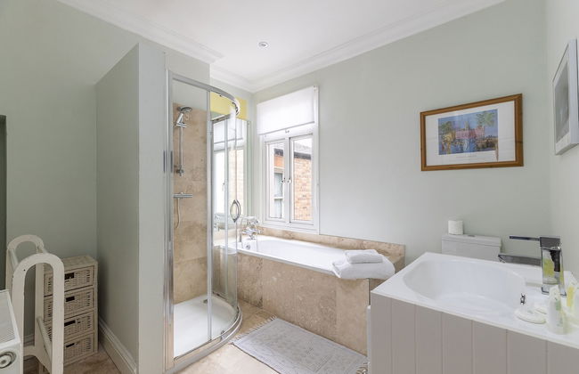 JOIVY Charming 3 bed house with a rooftop terrace - Foto 24