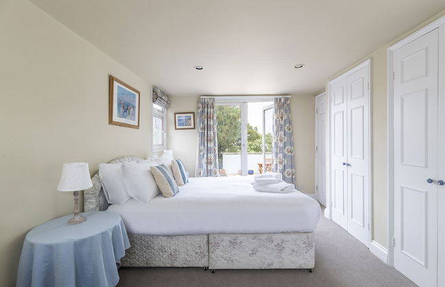 JOIVY Charming 3 bed house with a rooftop terrace - Foto 1
