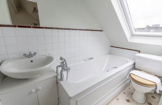 JOIVY Charming 3 bed house with a rooftop terrace - Foto 26