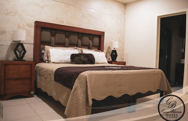 Hotel Casa Blanca & Suites - Photo 17