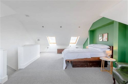 Photo 10 - Spacious 2 Bedroom Retreat In East Dulwich