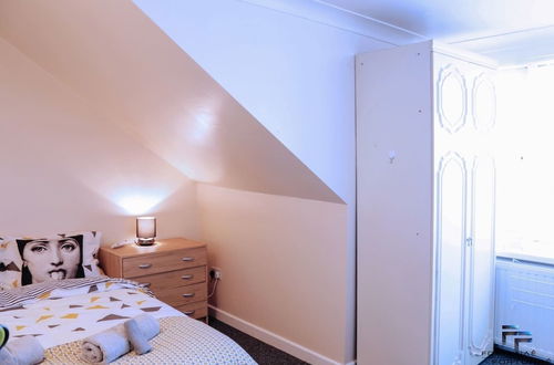 Photo 6 - Beautiful 5-bed House Roker Beach