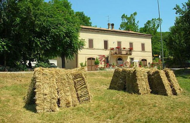 Agriturismo Monti Sibillini Camperato - Foto 1