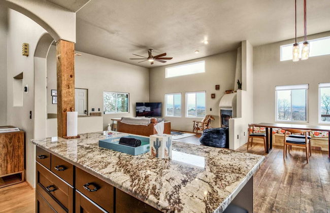 4brfireplace & Mountain Viewsdog-friendly & Hiking Nearby! - Photo 40