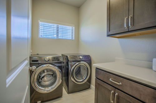 Foto 45 - 4BD Space & Flexibilitygreat Westside Location