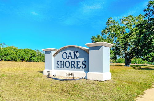 Photo 67 - Oak Shores Studio