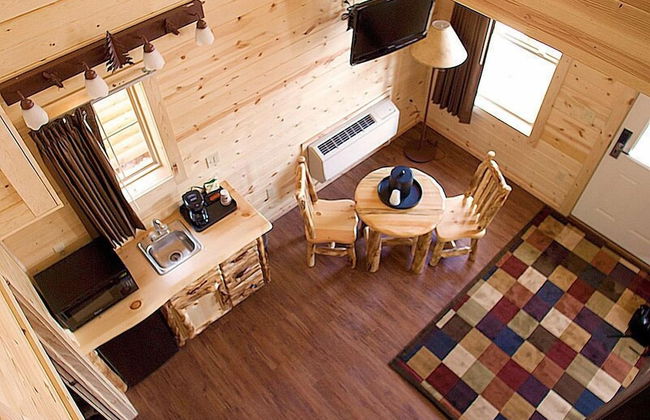 Cabins of Mackinaw - Photo 33