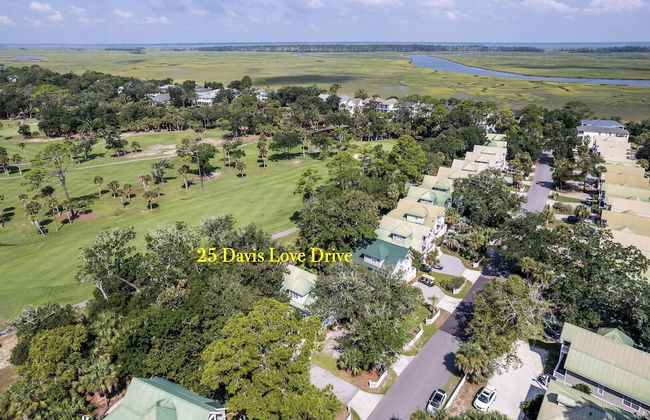 Spacious Two-story Home w/ Porch Views of Golf Course - Steps From Marina - Photo 36