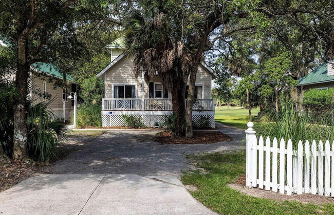 Spacious Two-story Home w/ Porch Views of Golf Course - Steps From Marina - Photo 40