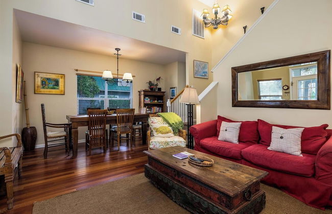 Spacious Two-story Home w/ Porch Views of Golf Course - Steps From Marina - Photo 7