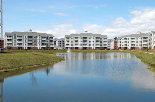 Photo 18 - Luxurious Golf Villa Near Broadway at the Beach