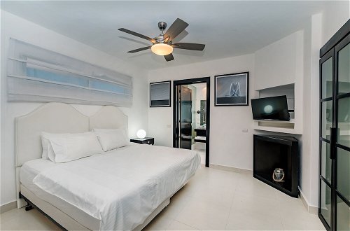 Foto 10 - Luxury beachfront villa in Los Corales