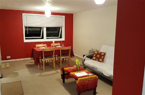 Photo 14 - Cambridge Inn: Central Self-Catering Cottage
