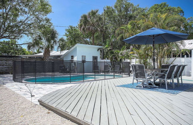 Modern Grove Beautiful 3 Bedroom Home - Foto 13