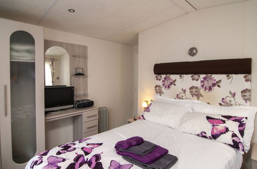 Photo 2 - Summer Lodge Luxury Caravan in Hastings Free Wifi