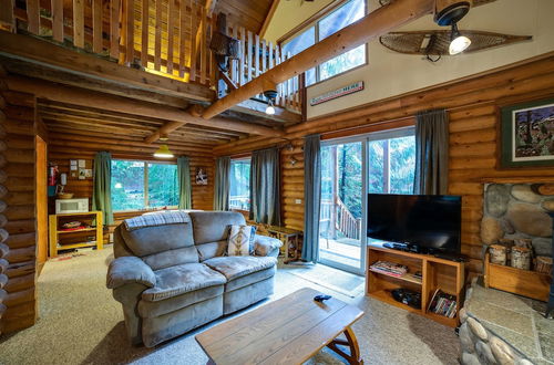 Photo 7 - 17MBR - Log Cabin - BBQ - Pets Ok - WiFi - Sleeps 8