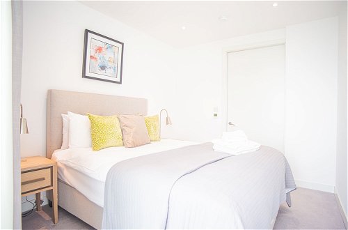 Photo 1 - Premium One bedroom South Bank