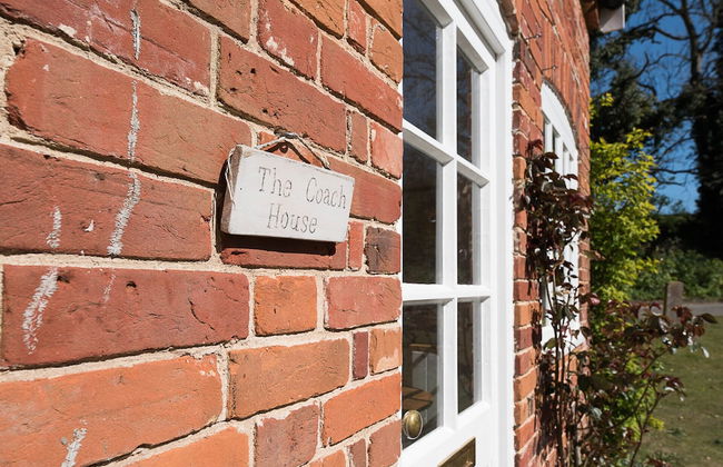 The Coach House Eyke Air Manage Suffolk - Photo 16