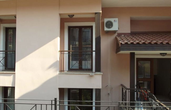 Terrace Life Palm Apart - Photo 47