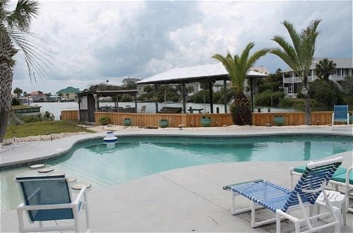 Photo 34 - Pet Friendly, 3 BR, 2 BA, Private Pool - Sunset Harbor